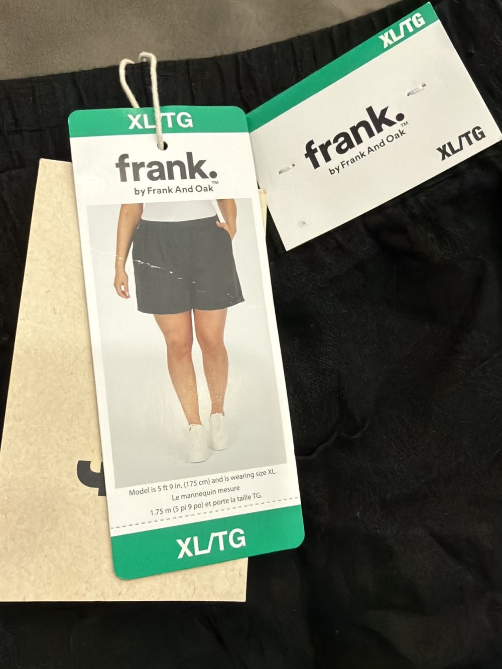 frank. Black Women’s Elastic-Waist Skort